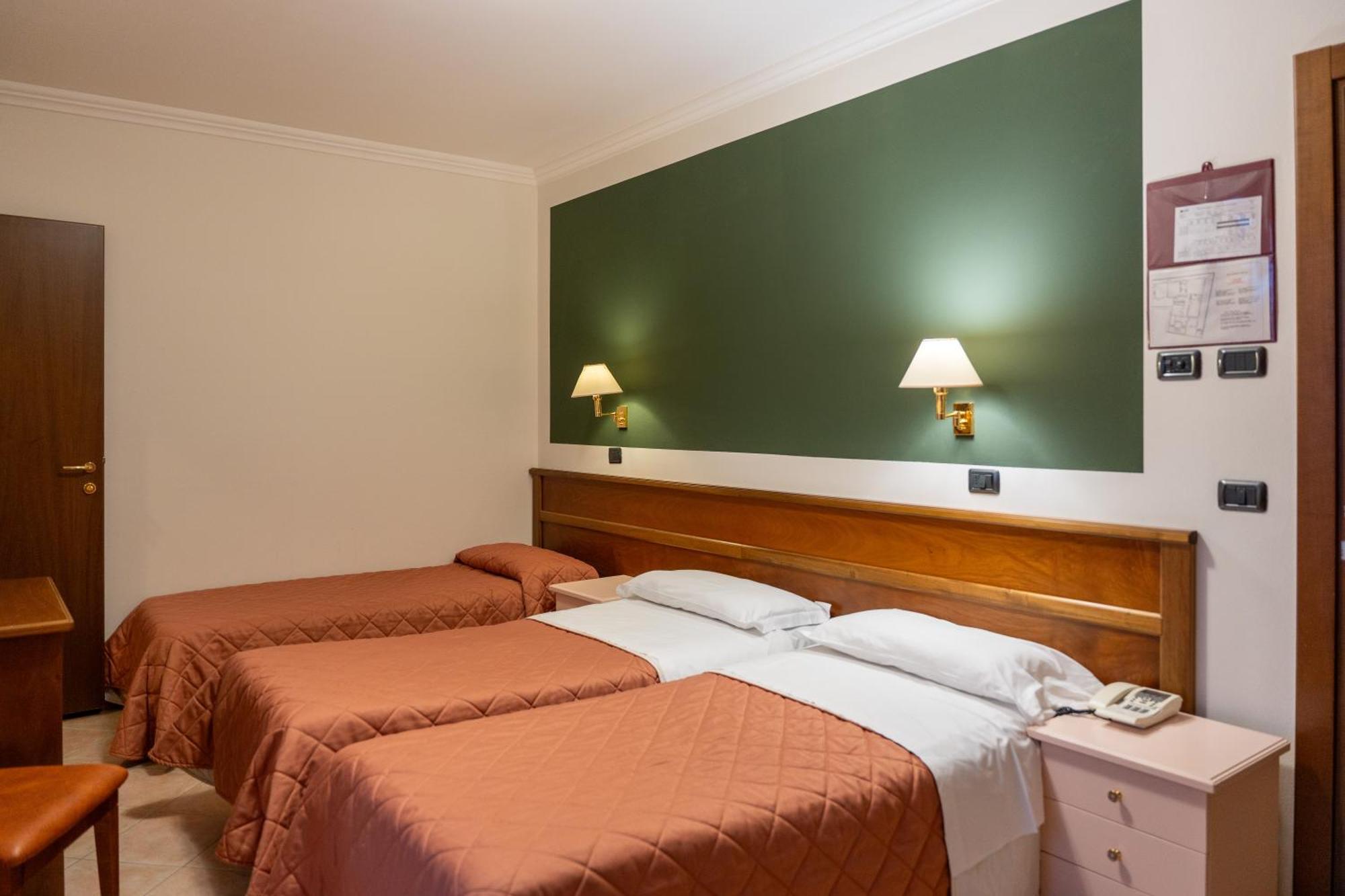 Hotel Romagna Baveno Buitenkant foto